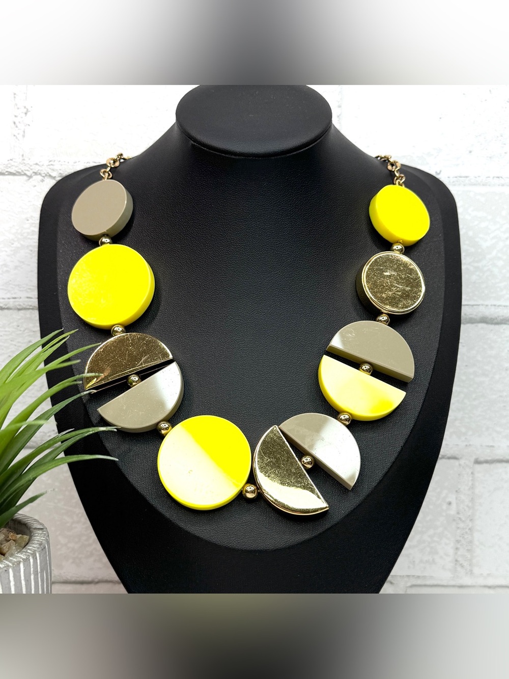 Kate Spade Mod Double Exposure Disc Long Statement Necklace Yellow Gray Gold